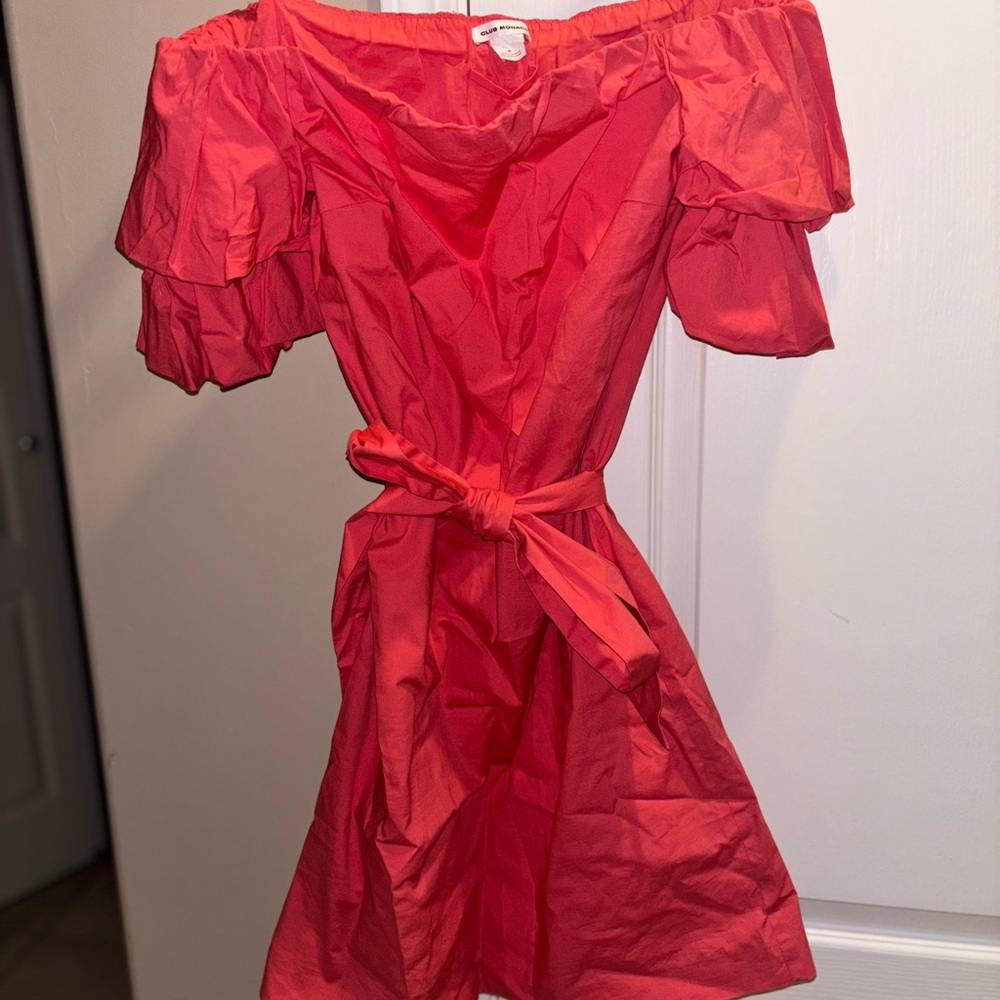 Club Monaco Coral Off-Shoulder Top